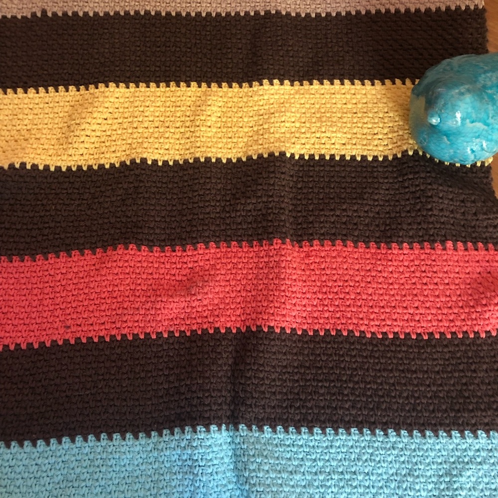 Hand crocheted 🧶 cotton baby blanket - Picture 2 of 5